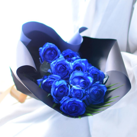 青いバラ 12本 ティープルアレンジメント 青いバラ ブルーローズ12本の花束 青い薔薇(バラ) ブルーローズ