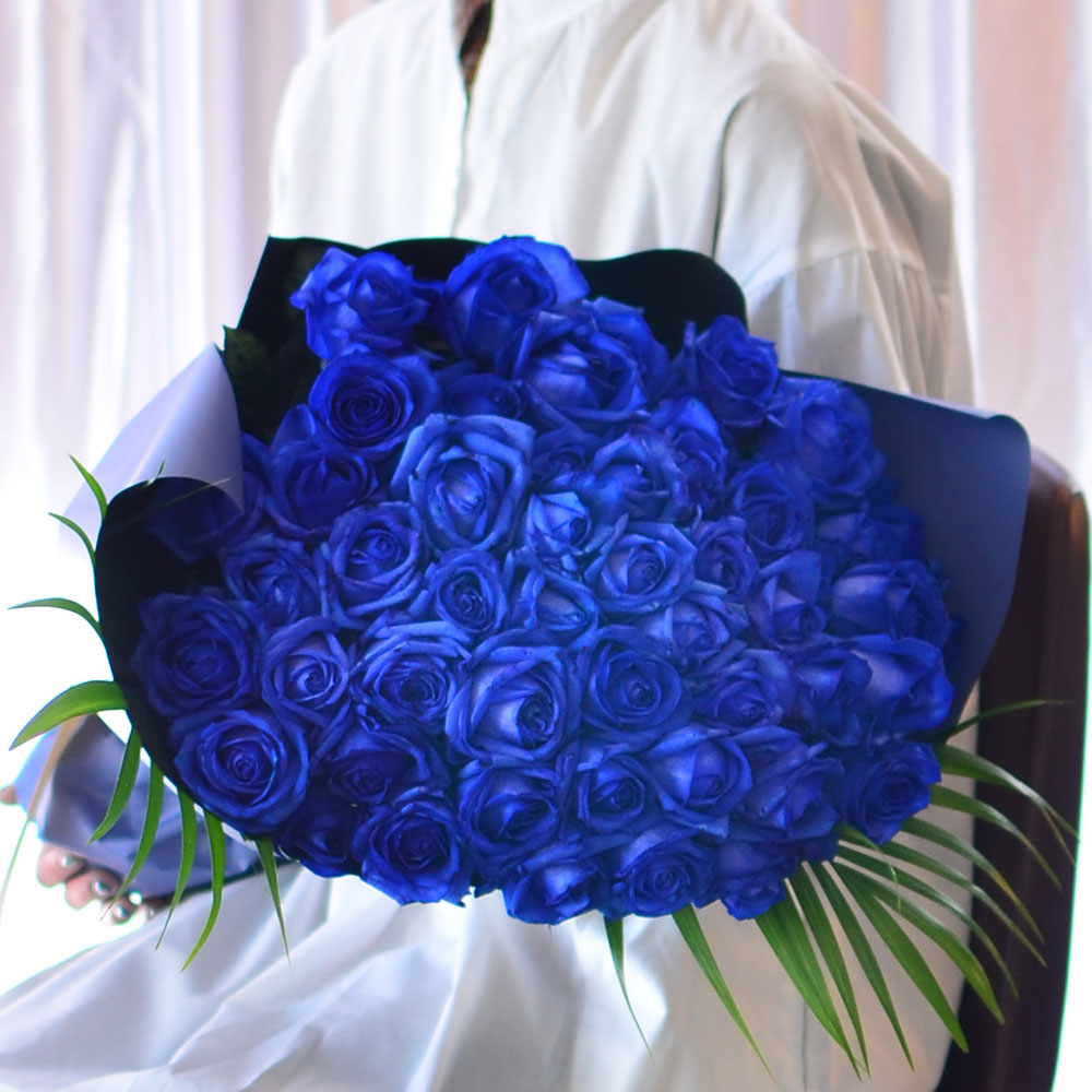 青いバラ ブルーローズ50本の花束 青い薔薇(バラ) ブルーローズの花束