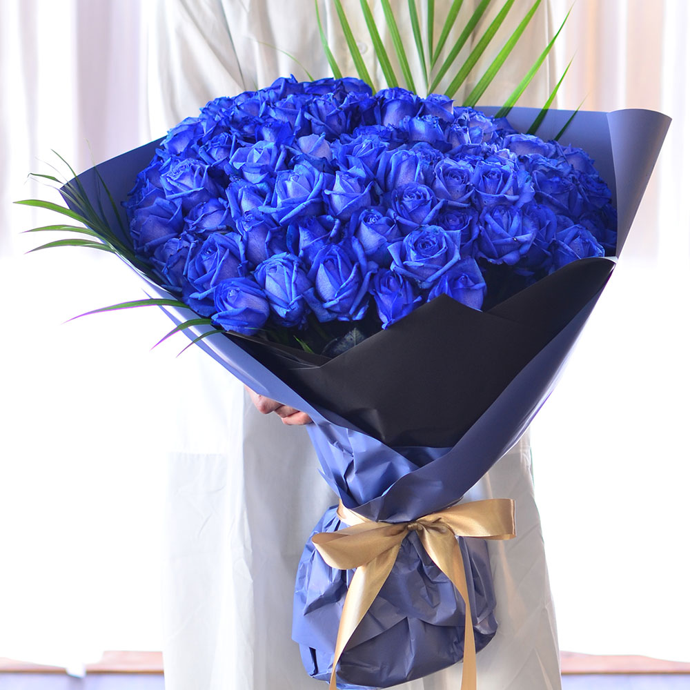 青いバラ ブルーローズ90本の花束 青い薔薇(バラ) ブルーローズの花束