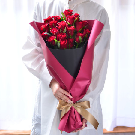赤いバラ20本の花束 赤いバラ(薔薇・ばら)の花束 | エーデルワイス【花